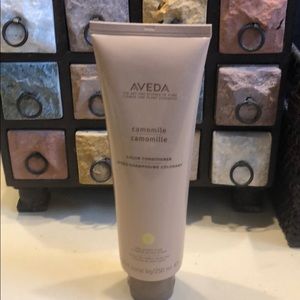 Aveda Camomile Color Conditioner